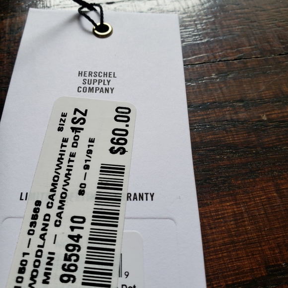 Herschel Nova Mini - Picture 4 of 7